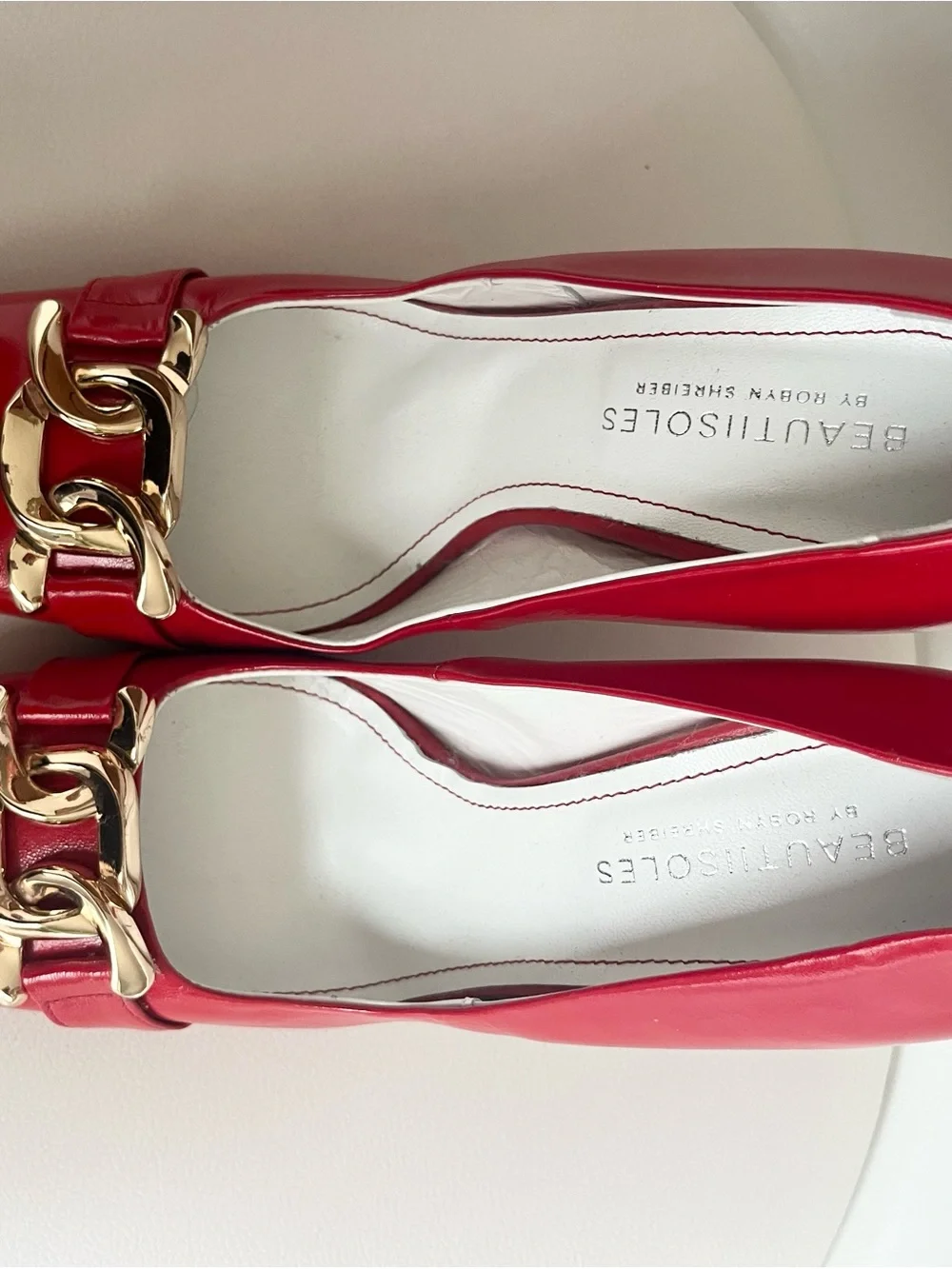 Vero Cuoio Red Patent Pumps with Gold Chain Accent